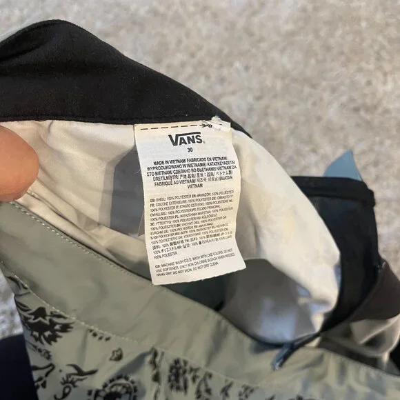 Vans Mixed 18" Boardshorts II Paisley Green Mens 30 NWOT - Picture 6 of 8